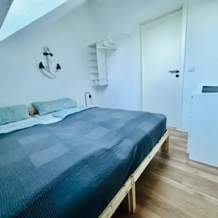 Ostsee Familienwohnung Mit 3 Schlafzimmern & Garten アパート